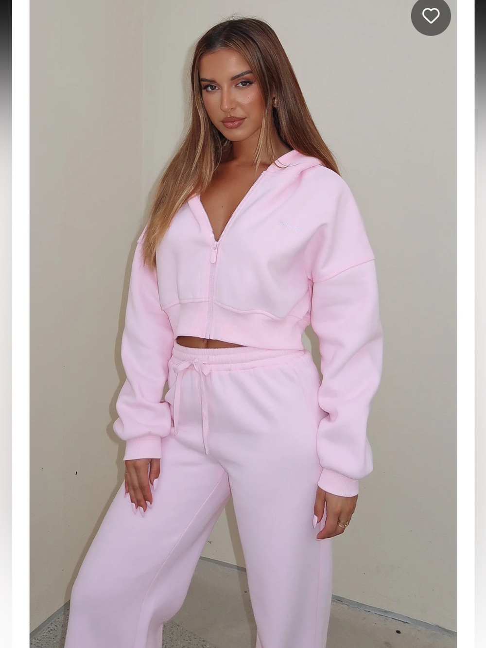 NWT! Whitefox She’s Effortless Cropped Hoodie Posy. Size Small/Medium.